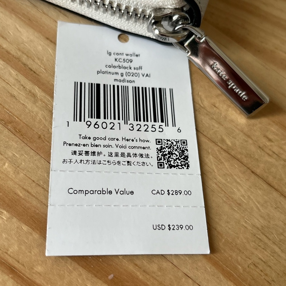 Kate Spade Wallet🎈🎈 - Picture 4 of 8